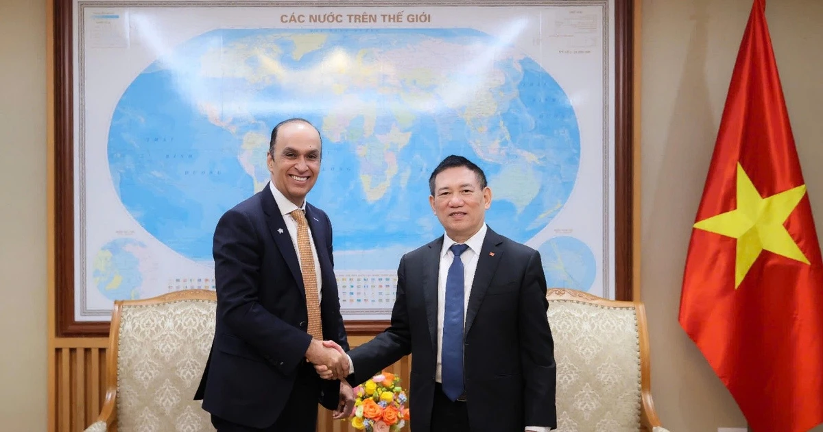 Prudential plc CEO reinforces long-term commitment to Vietnam during market visit