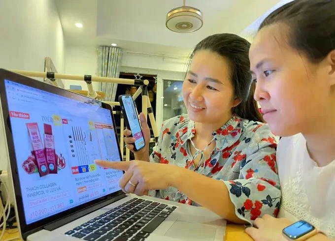 Thương mại điện tử: Mở rộng không gian cho hàng Việt <br>电子商务:为越南商品拓宽发展空间 1 E-commerce opens wider market opportunities for Vietnamese ...