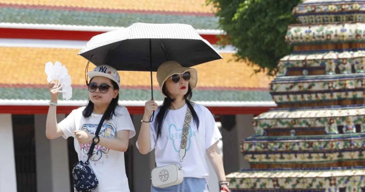 Thai government issues heatstroke warning