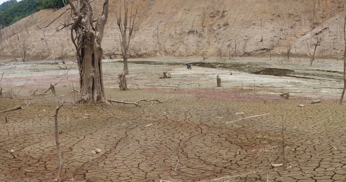 Prolonged drought bringing risk of water shortages to central region