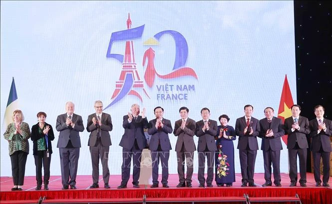 Celebrations for 50th anniversary of Vietnam-France diplomatic ties ...
