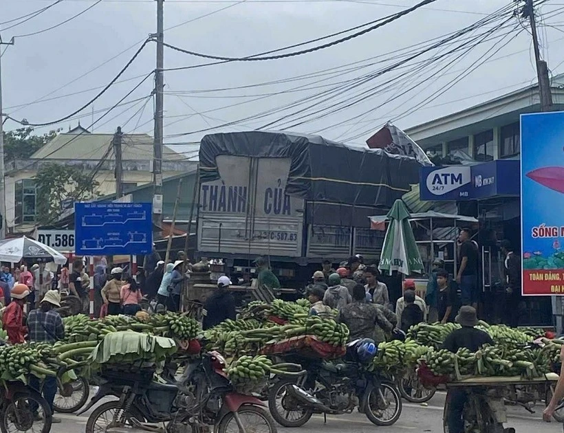 The scene of the accident in Quang Tri on September 17 morning (Photo: VNA)