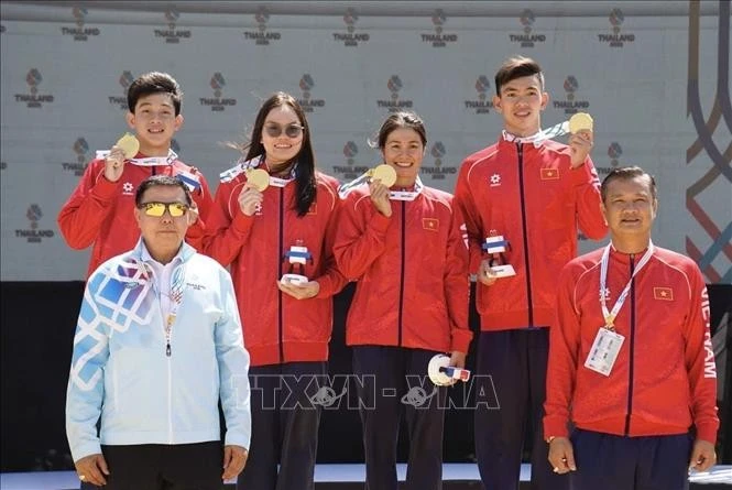 Viet Nam wins 87th gold medal in the mixed 4×1,500m open water relay (Photo: VNA)