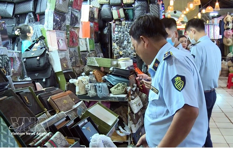 Counterfeit crackdown in Ho Chi Minh City results in 24,600 USD in fines