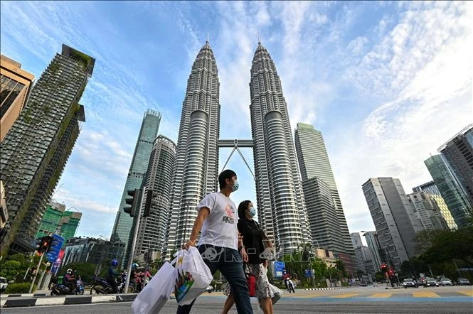 Malaysia steps up autonomous logistics operations