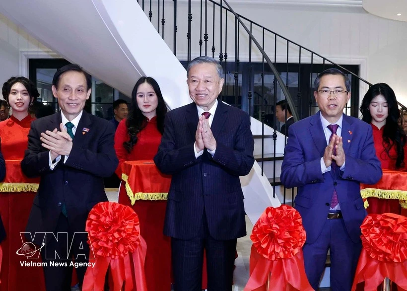 Top Vietnamese leader attends inauguration of Vietnam House in Australia