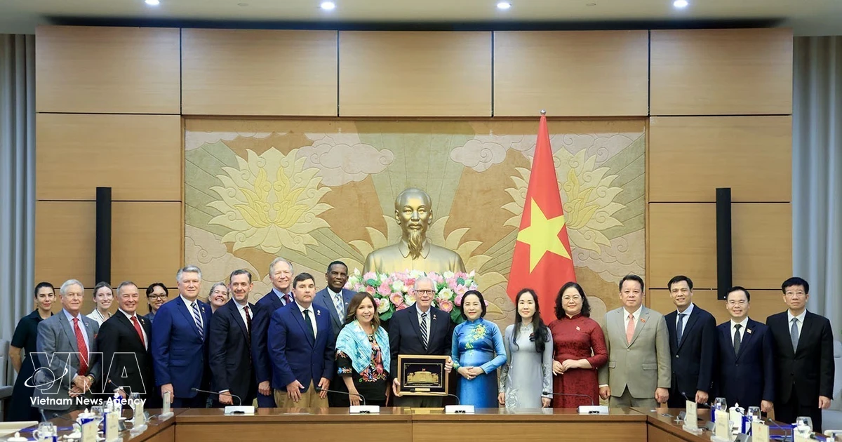 Vietnam, US enhance cooperation in education - training