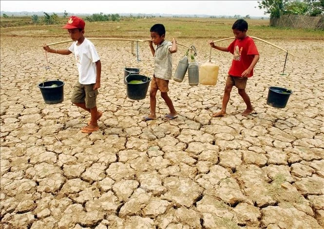 Indonesia takes drastic measures to respond to strong El Niño