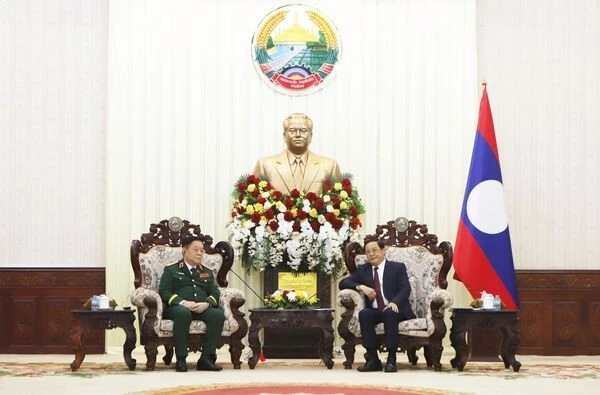 Vietnam, Laos strengthen defence, security cooperation