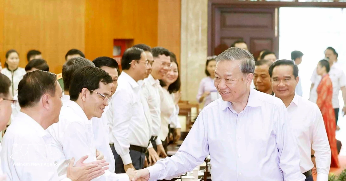 Top leader urges Ho Chi Minh City to turn strategic resolutions into tangible outcomes
