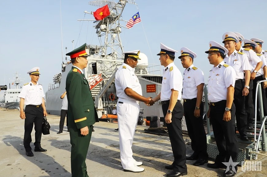 Vietnam Navy Ship 17 calls at Lumut, strengthening naval ties with Malaysia