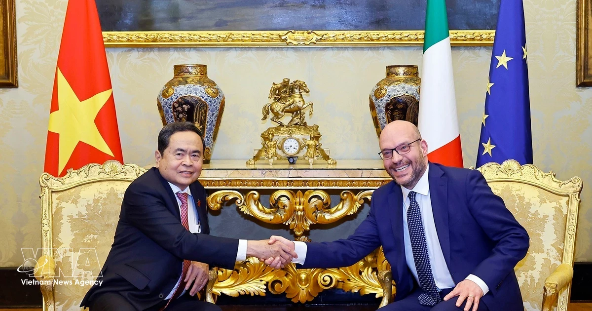 Vietnamese NA Chairman holds talks with Italian lower house leader
