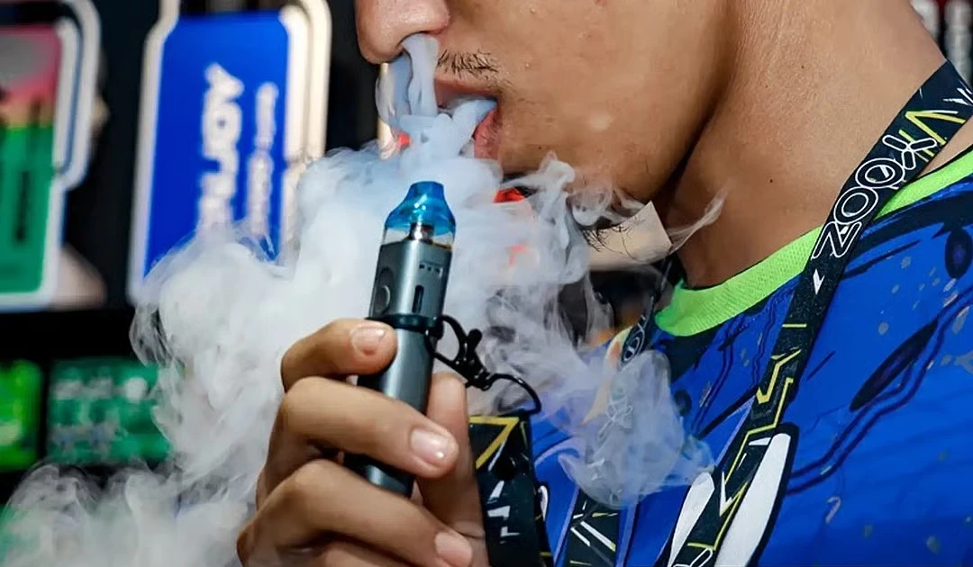 Malaysia cracks down on e-cigarette