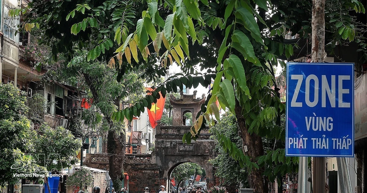 Hanoi to support low-income residents in replacing high-emission motorbikes