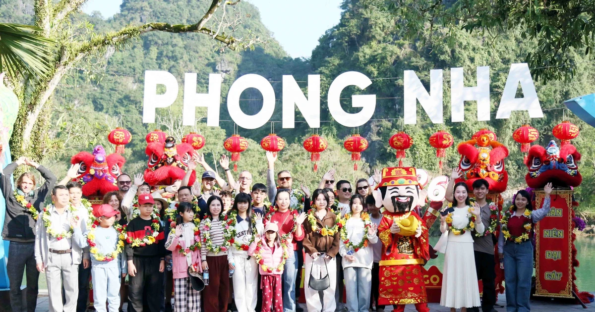 Vietnam kicks off 2026 tourism season with ceremonies for first arrivals