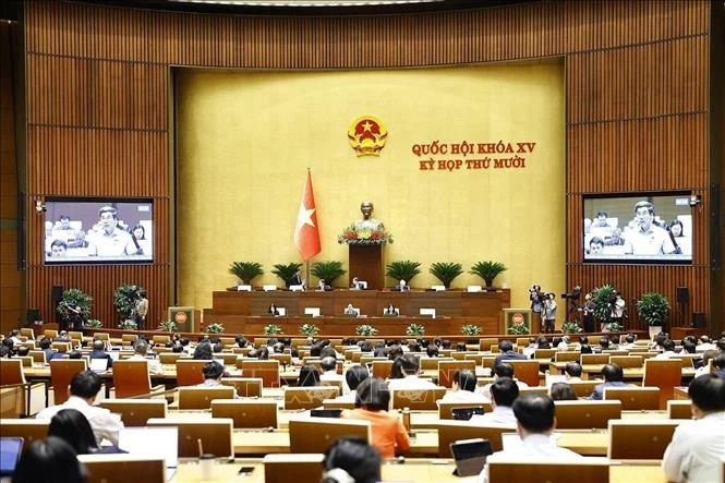 The November 13 sitting of the 15th National Assembly's ongoing 10th session (Photo: VNA)
