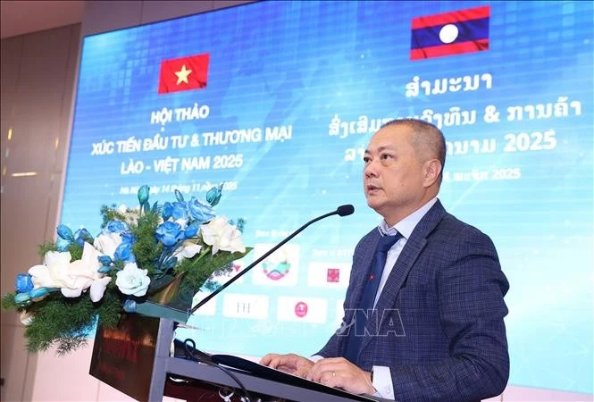 Vietnam, Laos promote trade, investment cooperation toward 5 bln USD trade target