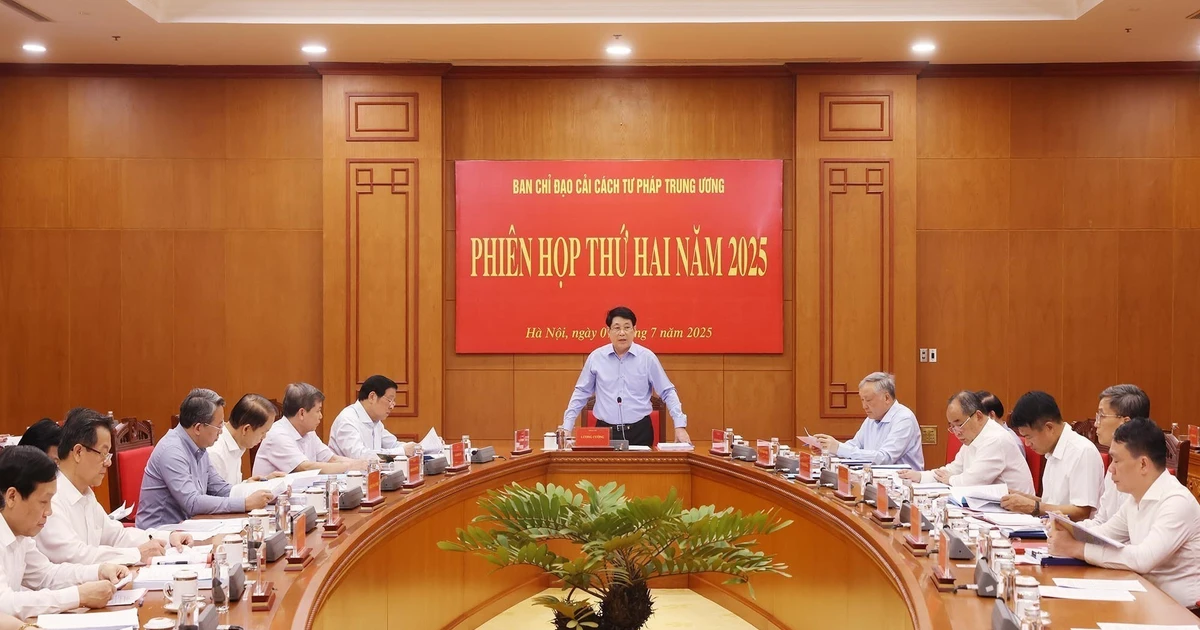 At the Central Steering Committee for Judicial Reform's second session in Ha Noi on July 7 (Photo: VNA)