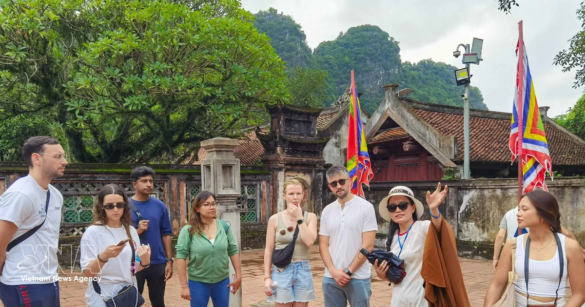 Vietnam sees surge in foreign tourist arrivals, driven by safe destination image