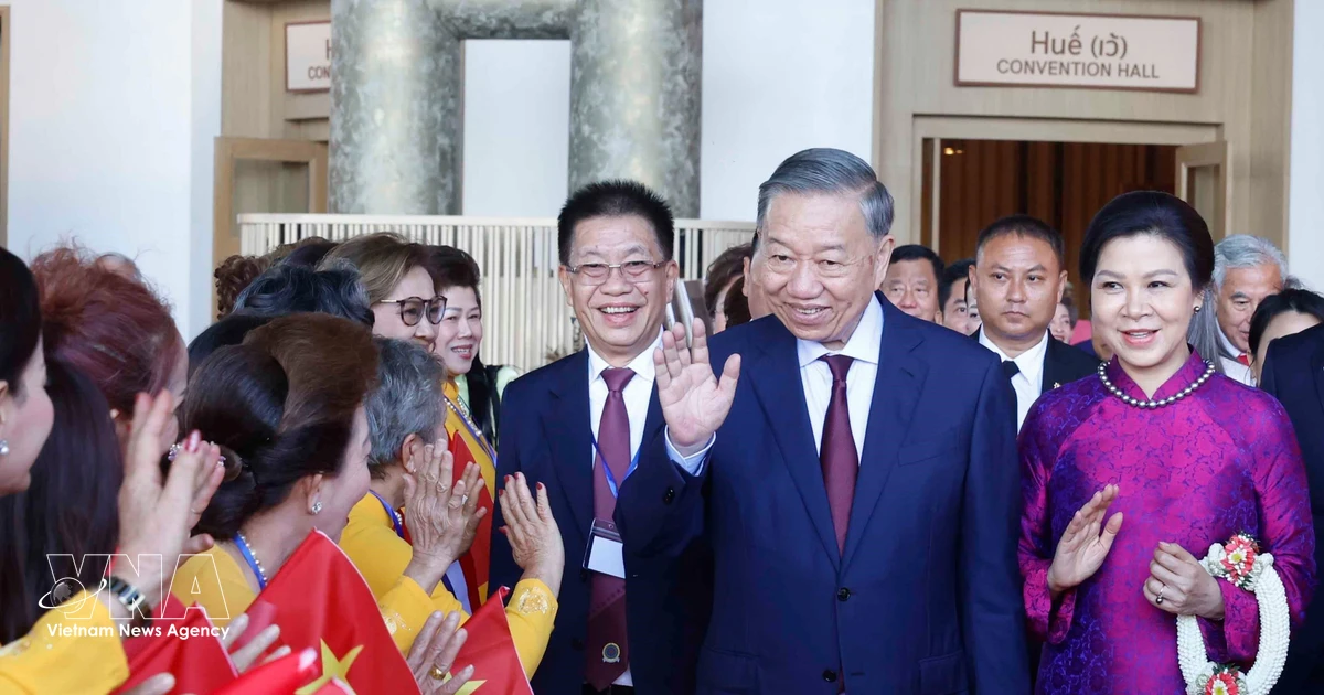 Top leader talks economic rise, state overhaul with OV community in Thailand