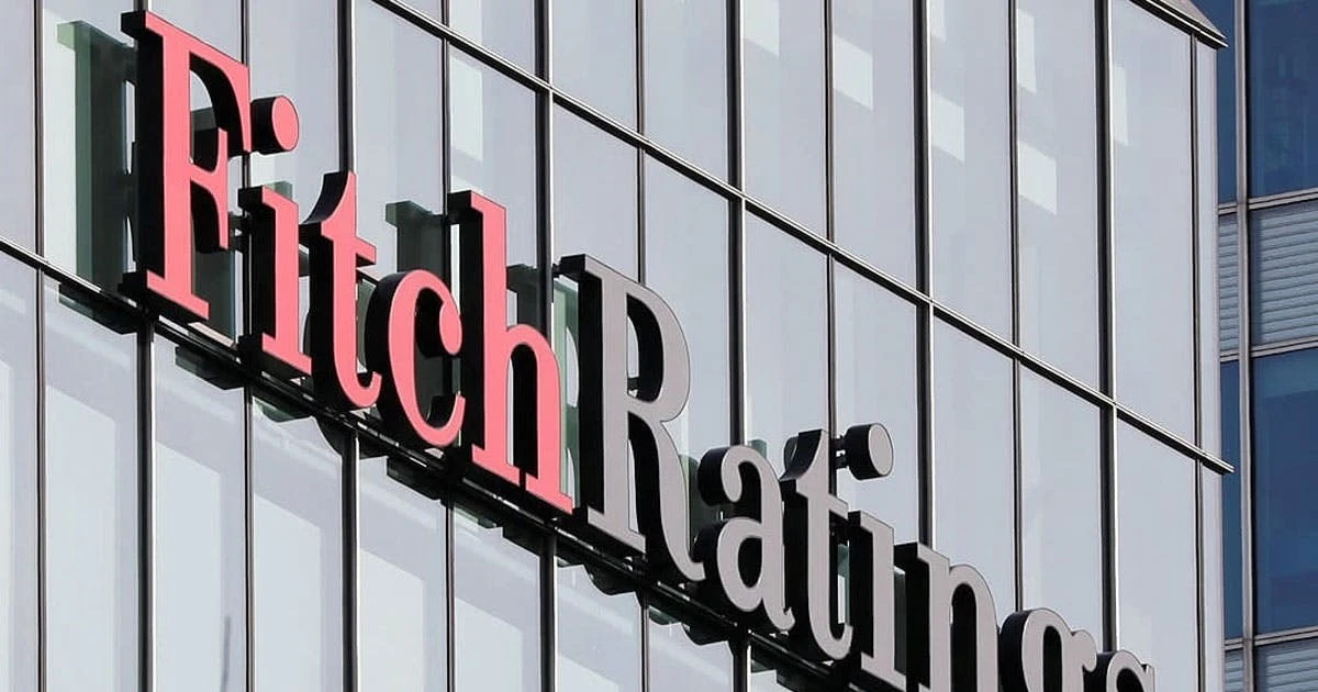 Fitch downgrades Philippines’ outlook to ‘negative’