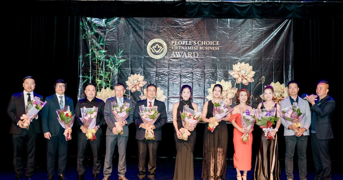 Vietnamese awards in Canada spotlight community strength