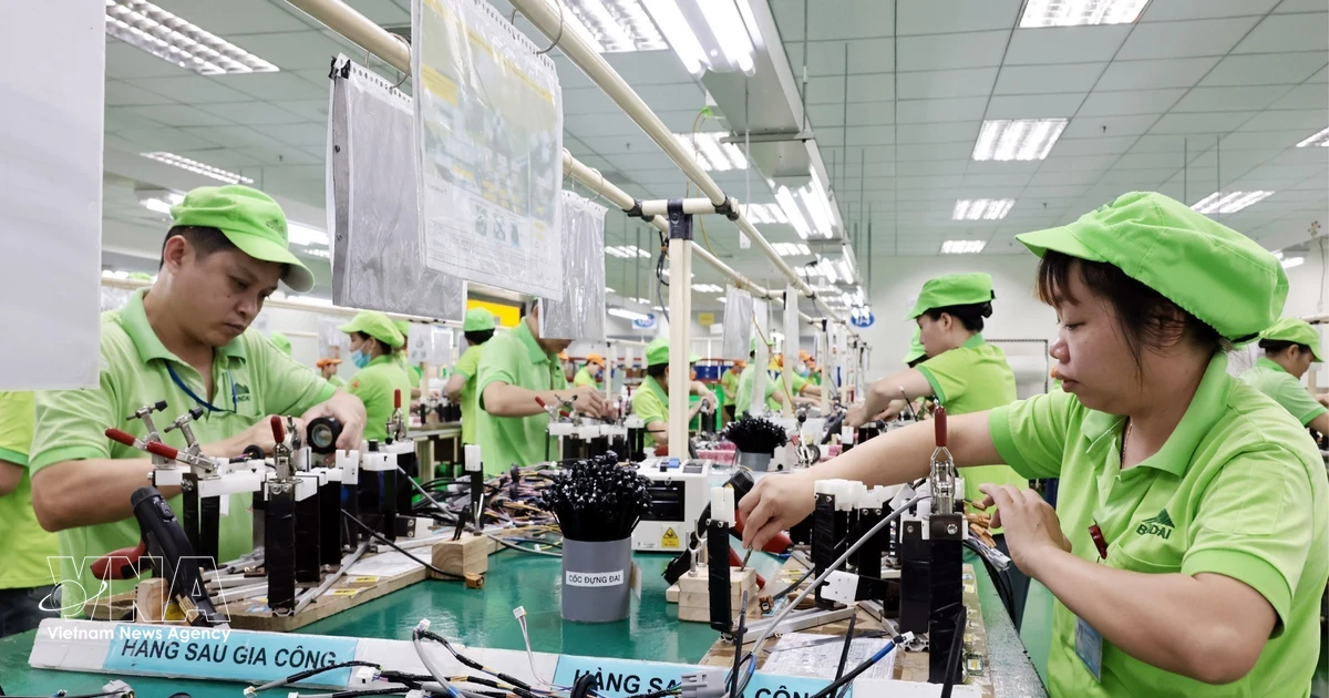 Manufacturing remains key driver of Vietnam’s economic growth in H1: NSO