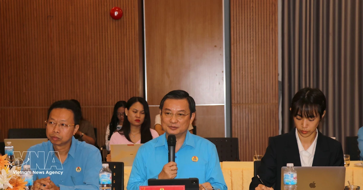 Vietnam, Singapore trade unions strengthen cooperation in workforce development