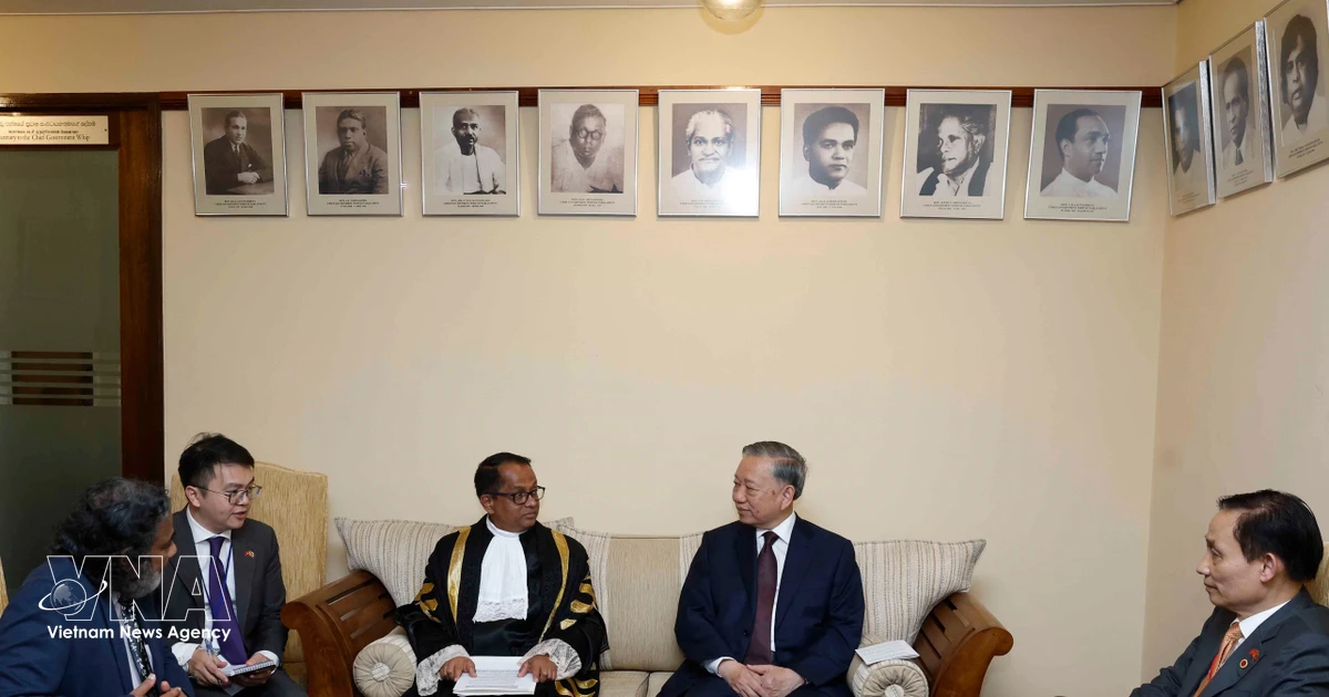 Top leader of Vietnam stresses parliamentary ties' importance to relations with Sri Lanka