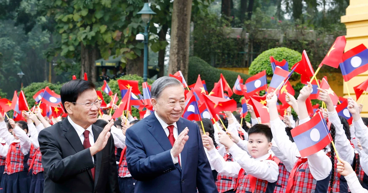 Party General Secretary chairs welcome ceremony for top Lao leader
