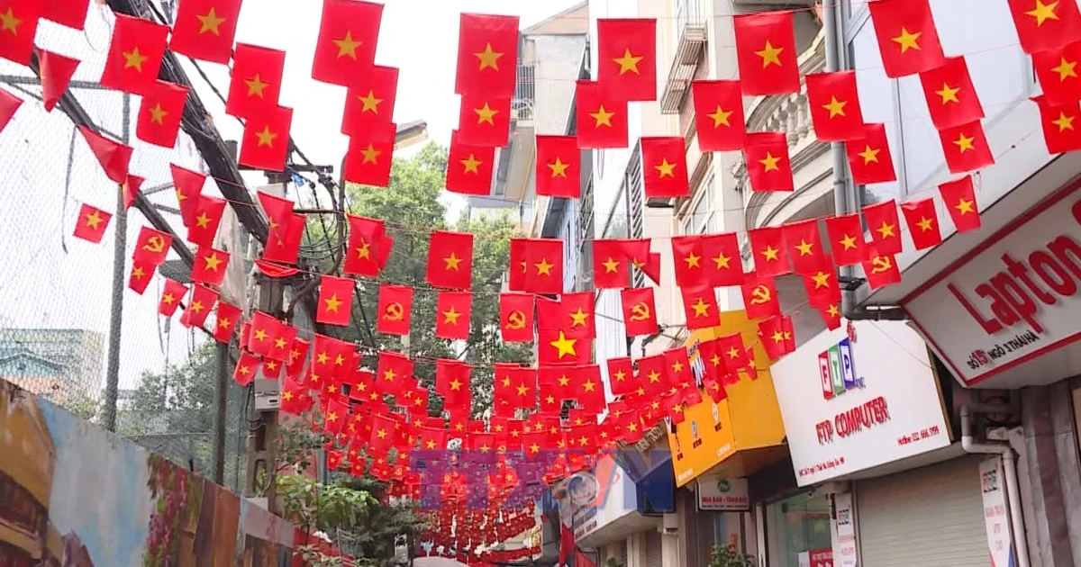 “Happiness Alley” in Hanoi