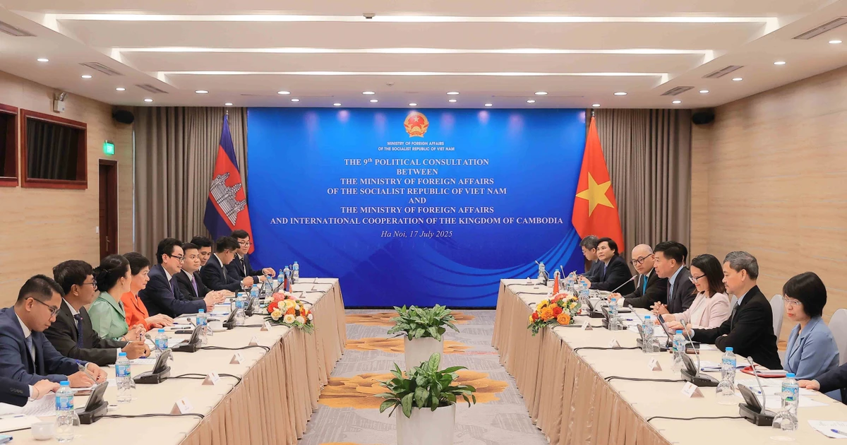 The ninth Political Consultation between the foreign ministries of Viet Nam and Cambodia in Ha Noi on July 17 (Photo: VNA)