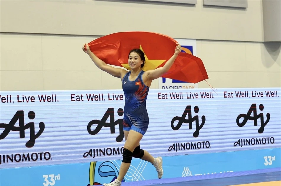 Wrestling team sweeps as Vietnam reaches 70 gold medals at SEA Games 33