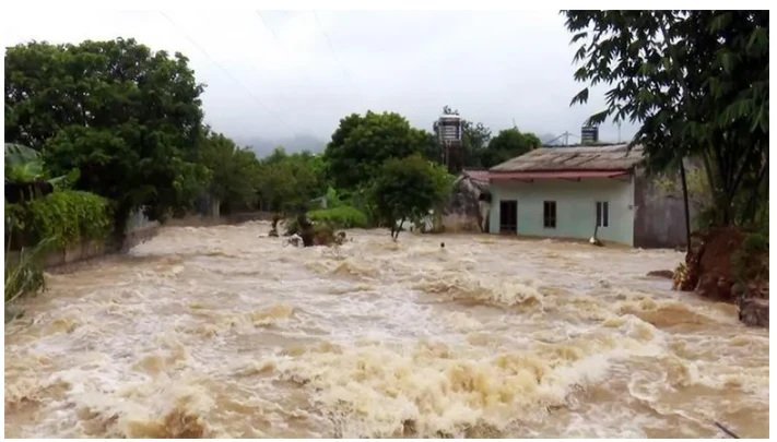 Flooding in central Nghe An Province (Photo: kinhtedothi.vn)