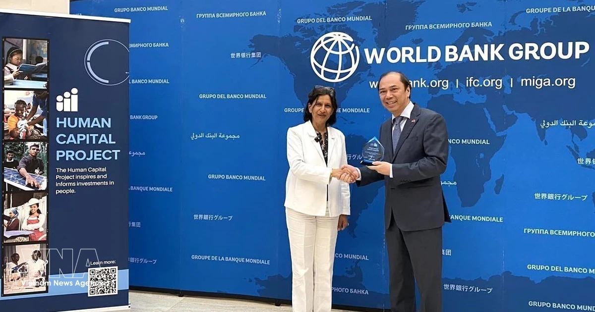 WB honours Vietnam for effective human capital development, utilisation