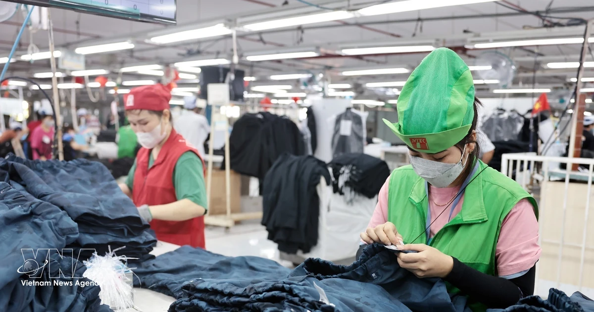 Resolution on renewing development model expected to unlock new growth drivers for Vietnam