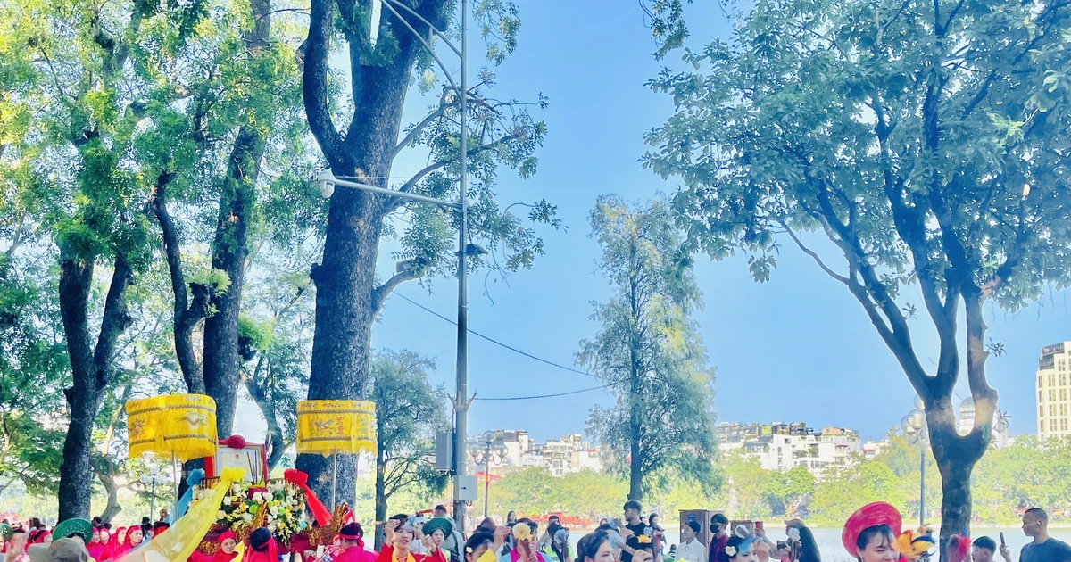 Hanoi Tourism Ao Dai Festival spreads love for heritage