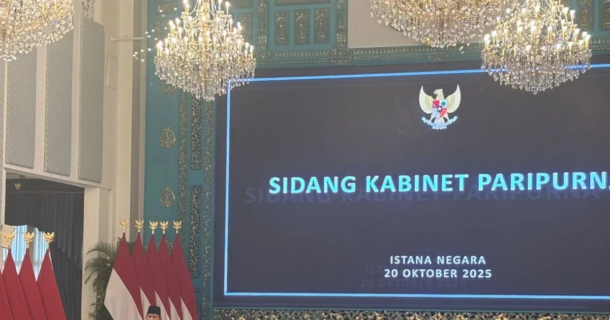 Indonesia to build giant sea wall, protecting 50 million people