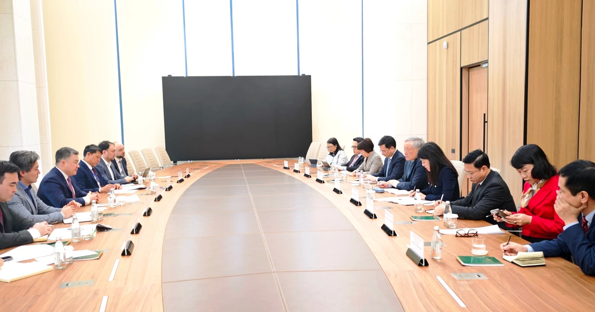Vietnam, Kazakhstan seek to strengthen financial, monetary cooperation