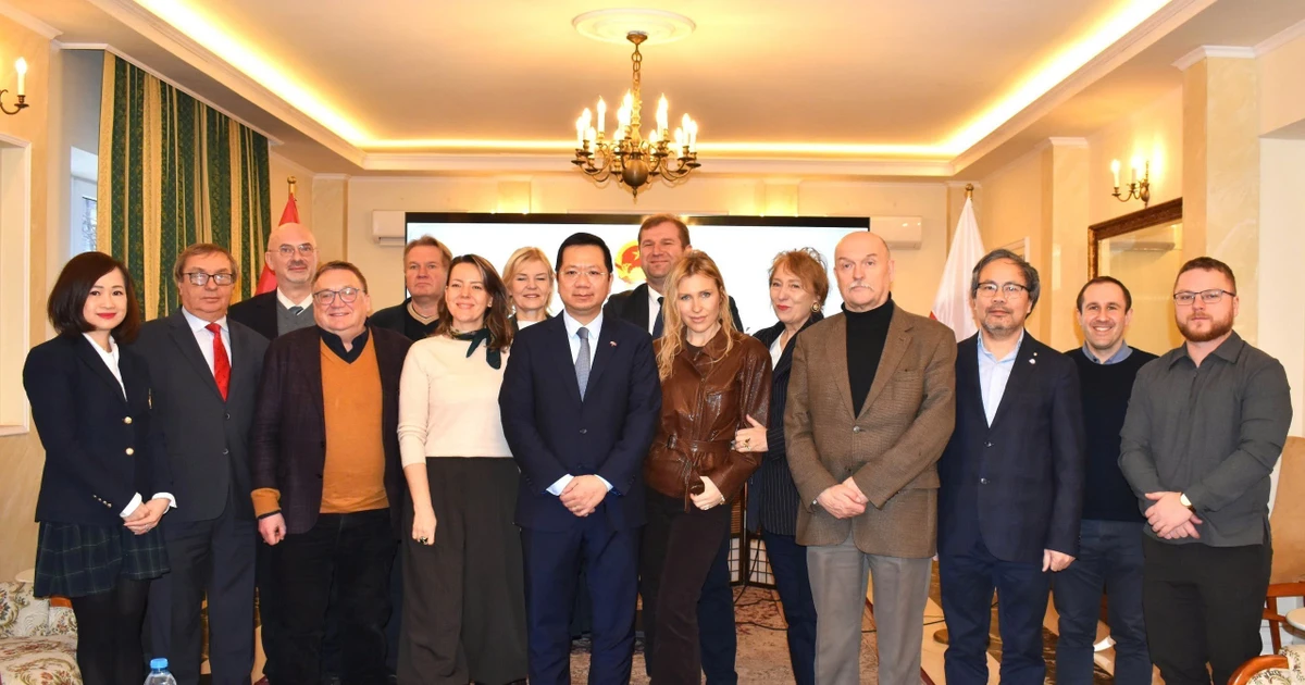 Polish journalists impressed by Vietnam’s development achievements