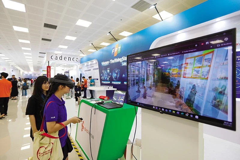 Vietnamese enterprises in race to build AI market