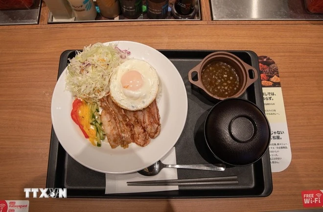 The broken rice and fish sauce of Viet Nam are served at Japan’s fast-food giant Matsuya. (Photo: VNA) 
