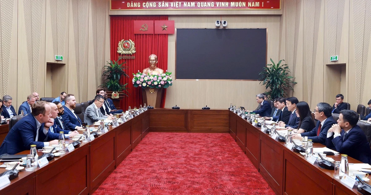 Vietnam, US firms seek closer cooperation in defence, security industries