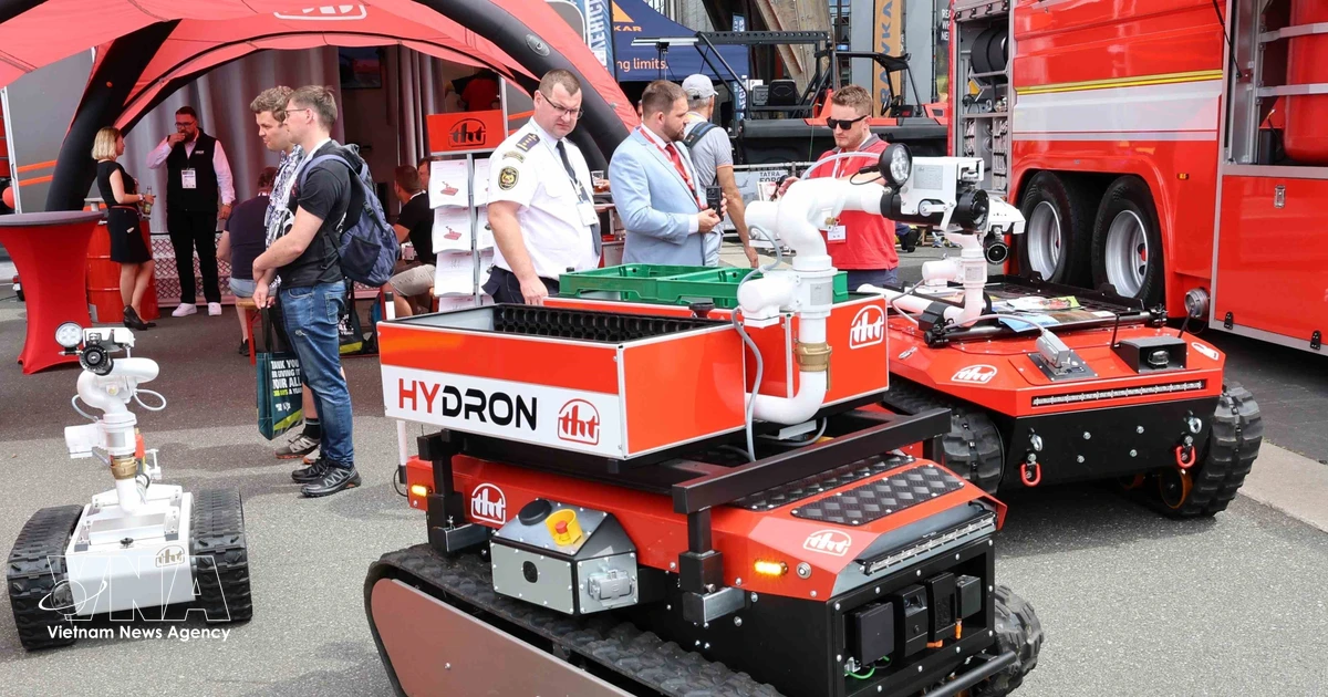 Vietnamese firm showcases technological capabilities at world’s leading firefighting, rescue exhibition