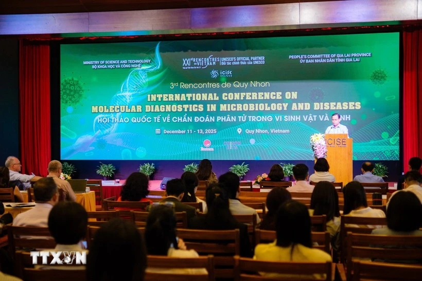 Nearly 100 international scientists attend molecular diagnostics conference in Vietnam