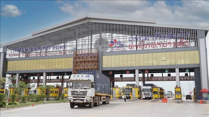 Laos economy faces challenges after salary increases