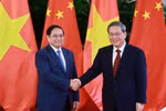 PM Pham Minh Chinh holds talks with Chinese Premier Li Qiang