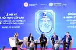 Delegates at the roundtable on protecting women and children in cyberspace on October 26 (Photo: VNA)
