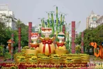 Decorations celebrating the Year of the Snake on Nguyen Hue pedestrian street in HCM City (Photo: nhandan.vn)