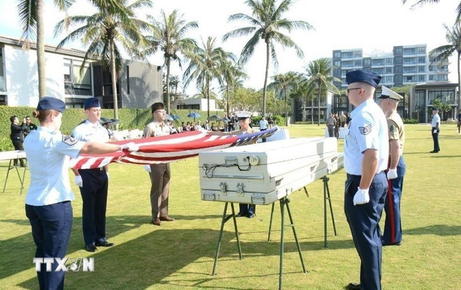 Vietnam and the US on April 19 hold the 169th repatriation ceremony (the latest one to date) in the central city of Da Nang for the remains of US servicemen missing in action (MIA) during the war in Vietnam. (Photo from the Ministry of Foreign Affairs) missing-personnel.jpg